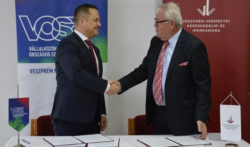 A VKIK és VOSZ együttműködési megállapodásának ünnepélyes aláírásával tartott a Kamara Gazdasági Évnyitót Veszprémben