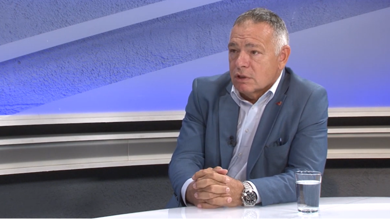 Héjja János: Nem jó langyos vízben ücsörögni…