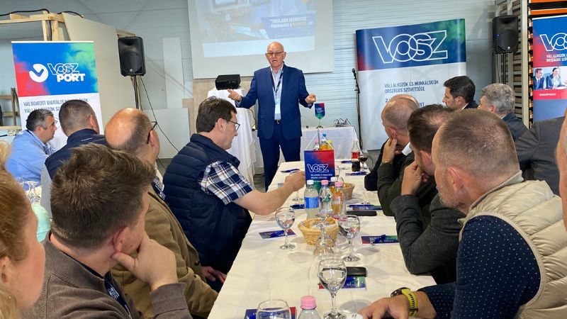 TANULJUNK EGYMÁSTÓL – közel negyven vállalkozó vett részt a  FA-FERI Kft.-nél szervezett szakmai céglátogatáson