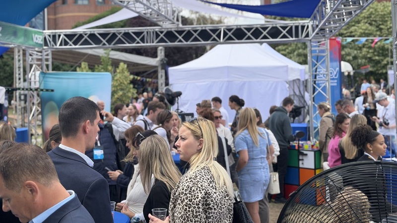 Sikeres programok a VOSZ Színpadon a Business Festen